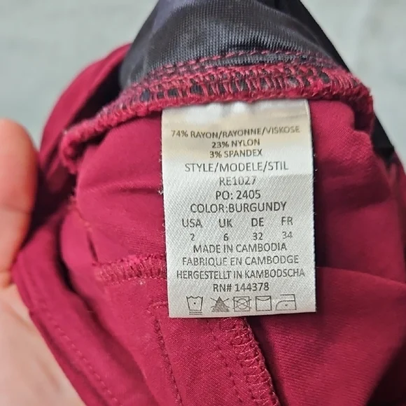 Chic Burgundy Trousers - Picture 10 of 11